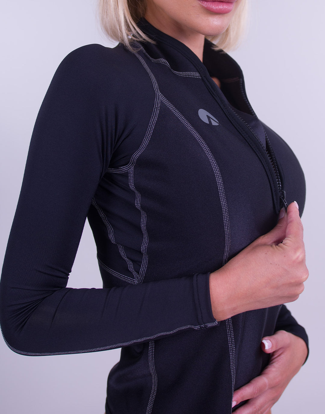 PERFORMANCE WEAR LONG SLEEVE TOP - WOMENS (Discontinued)